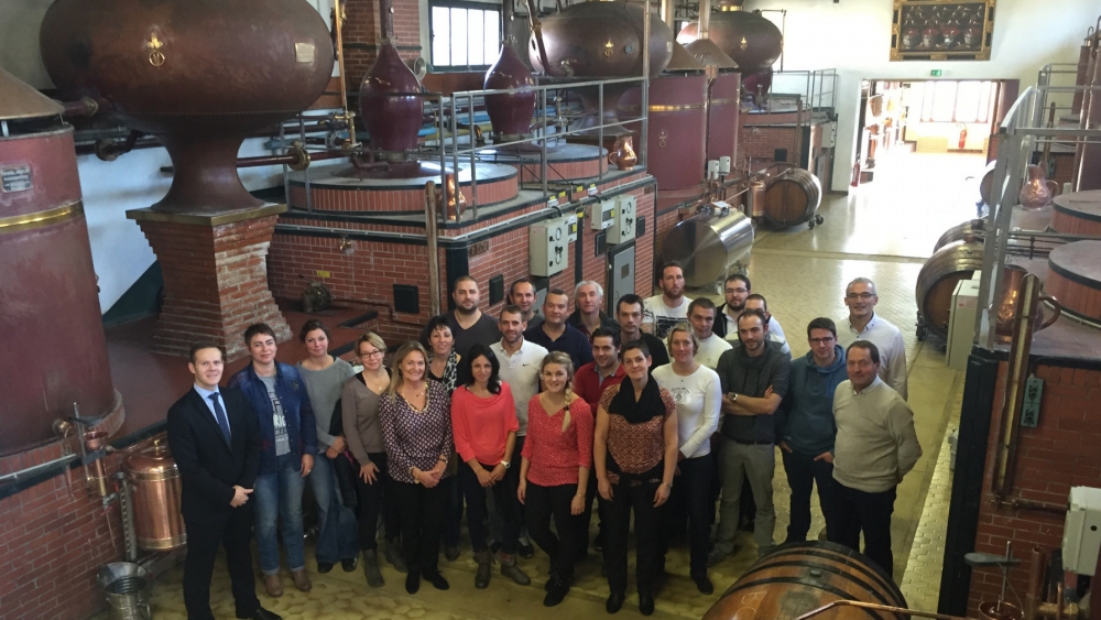 L'équipe Cave du Val d'Or en visite dans une distillerie à Cognac